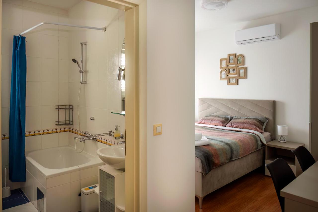 Camera Matrimoniale con Bagno Privato