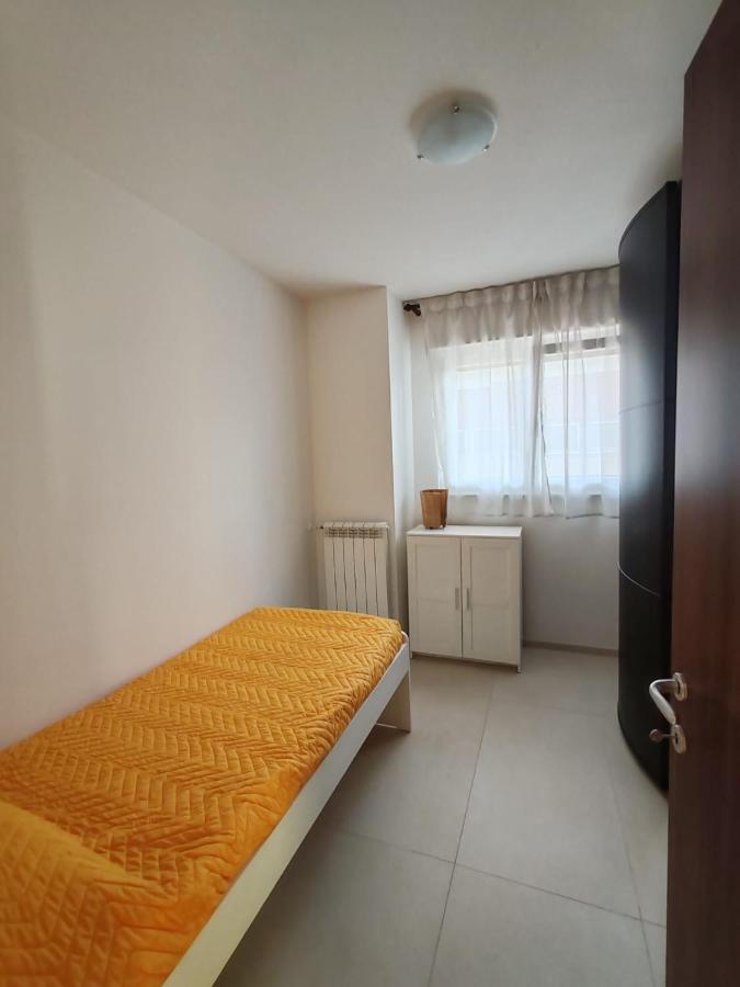Apartamento Estándar de 3 dormitorios