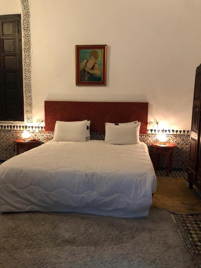 Deluxe Room (2 Adults + 1 Child)