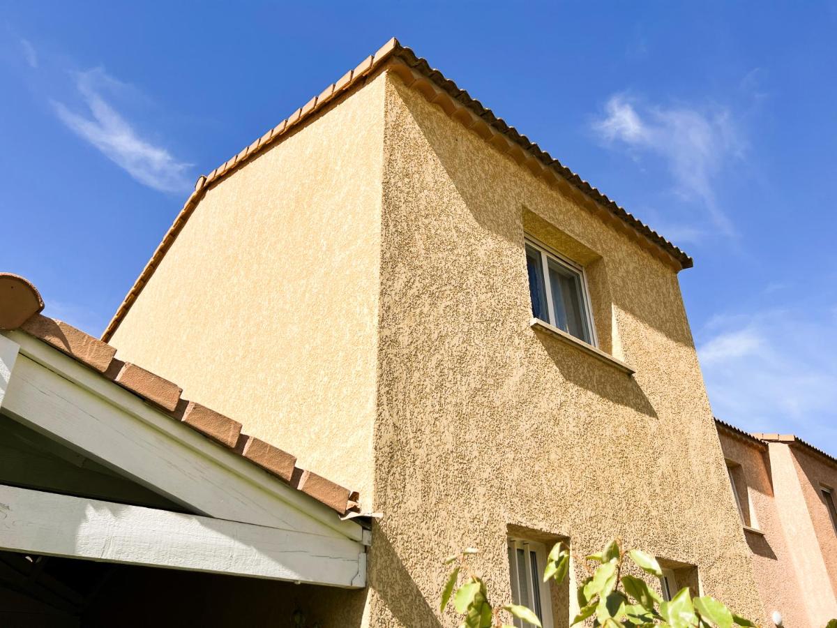 Maison Familiale dans le Domaine de la Plage avec Piscine Privée, à 200m de la Mer - Chambres d'hôtes Valras-Plage