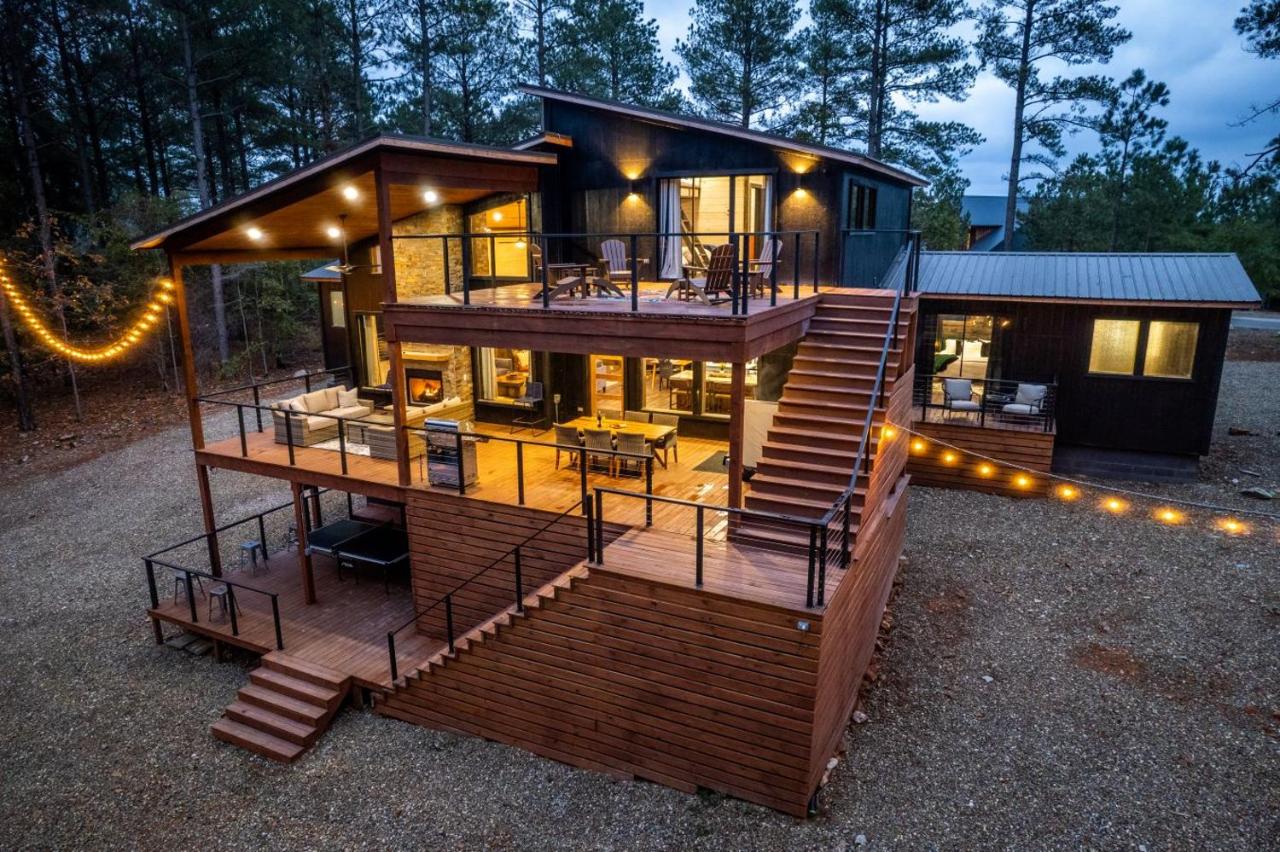 Unwind in Luxury - 12 Guest Escape Near Broken Bow Lake - B&B