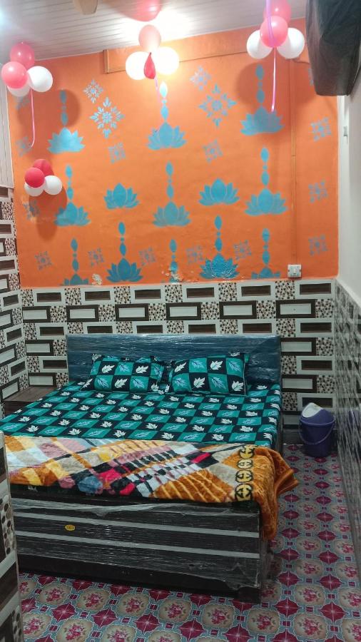Deluxe Room (2 Adults + 1 Child)