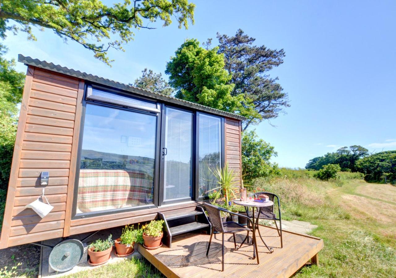 Shepherds Hut at Ridge Hall - B&B