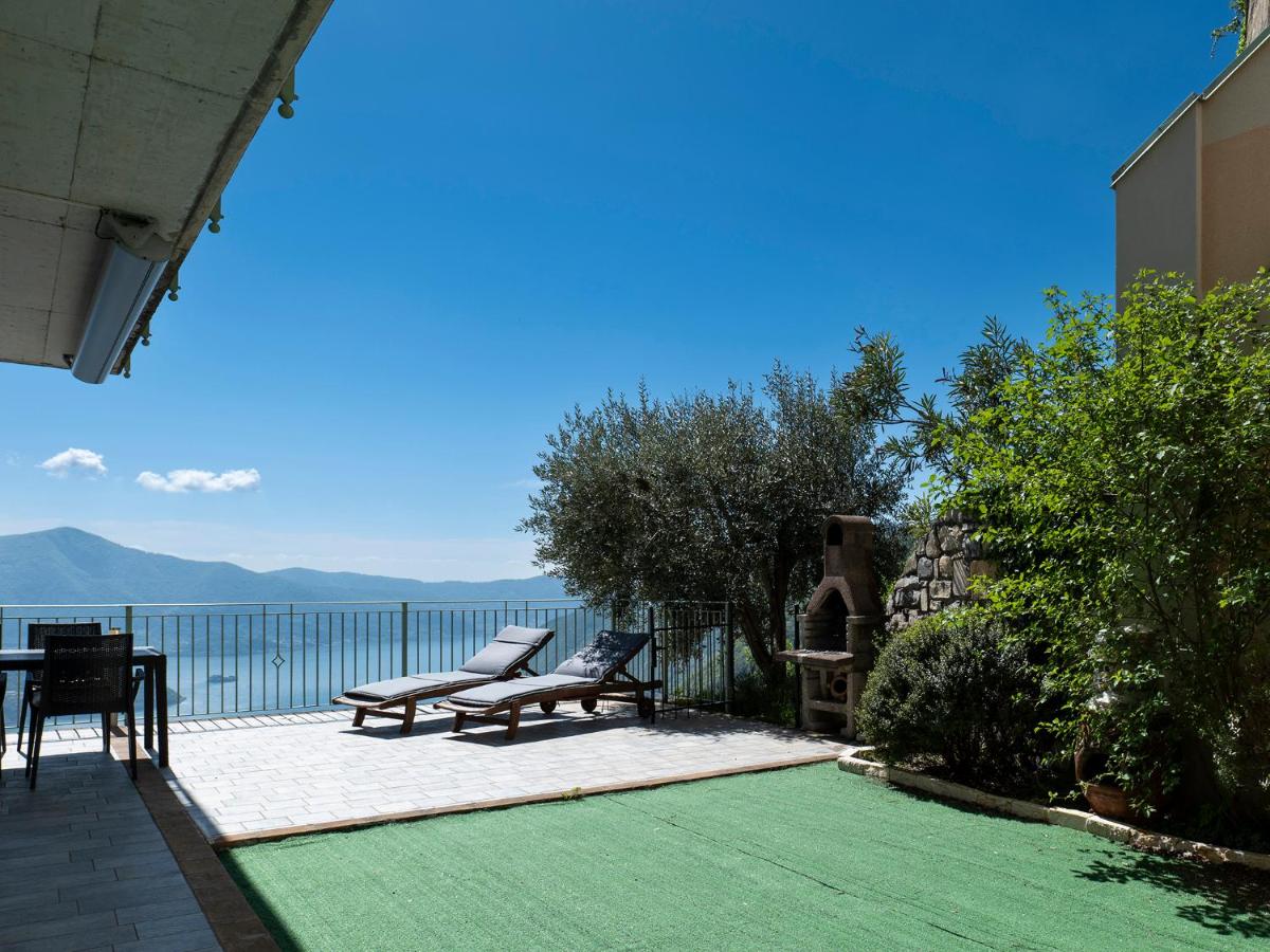 Mantegna - garden with Lake view and swimming pool - B&B