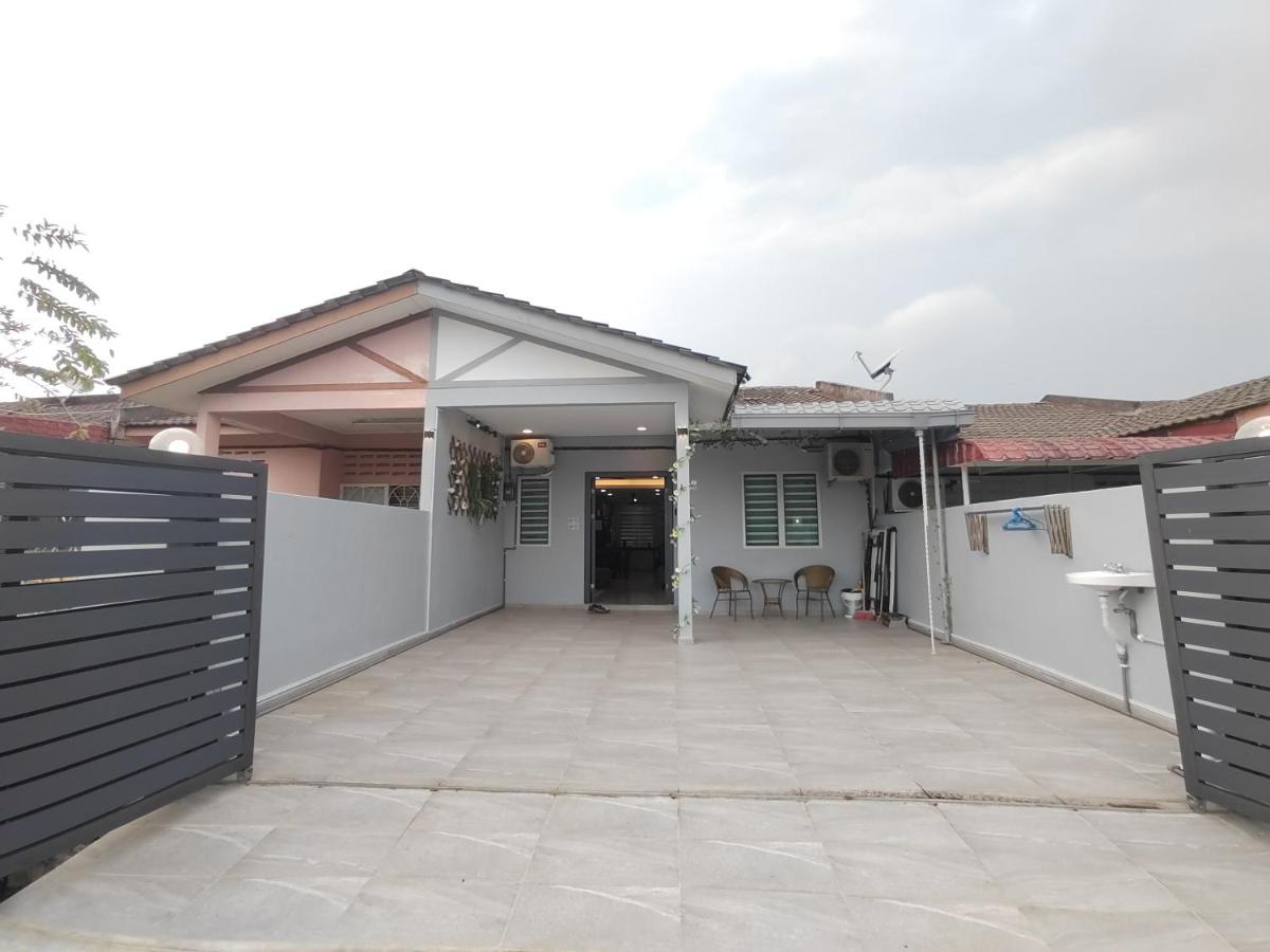 5 Blossom Loveu Homestay - B&B