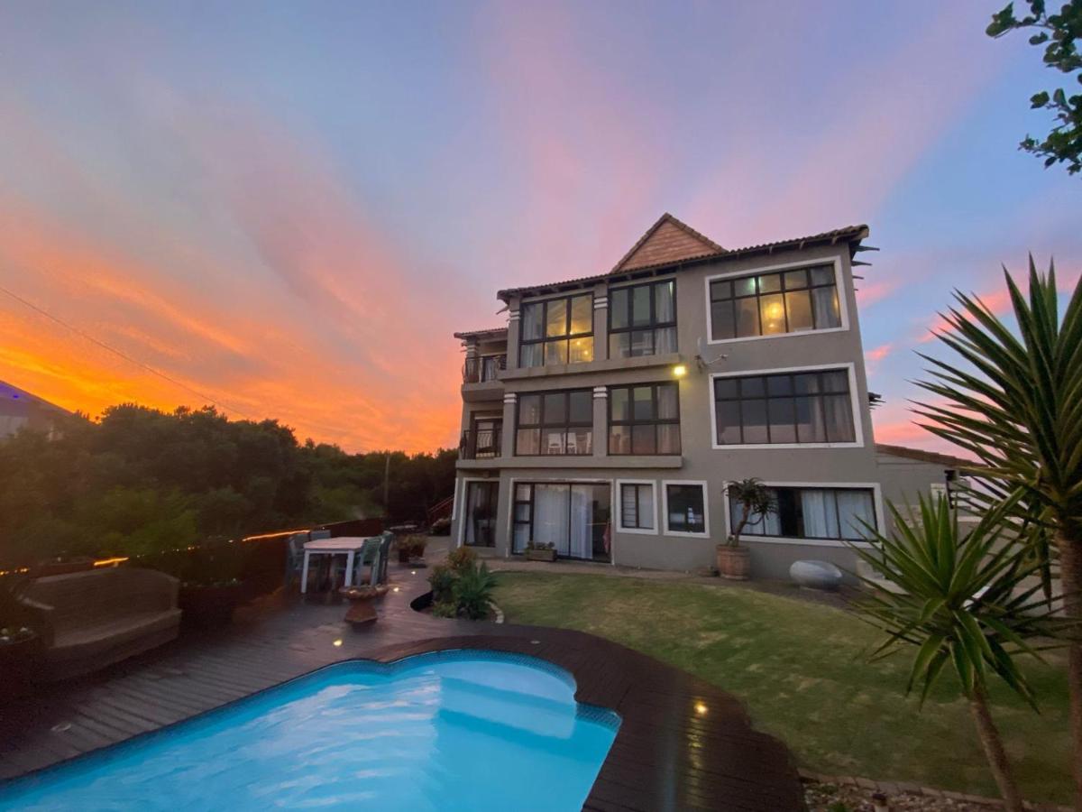 B&B Jeffreys Bay - Sola Fide Self Catering Apartment - Bed and Breakfast Jeffreys Bay