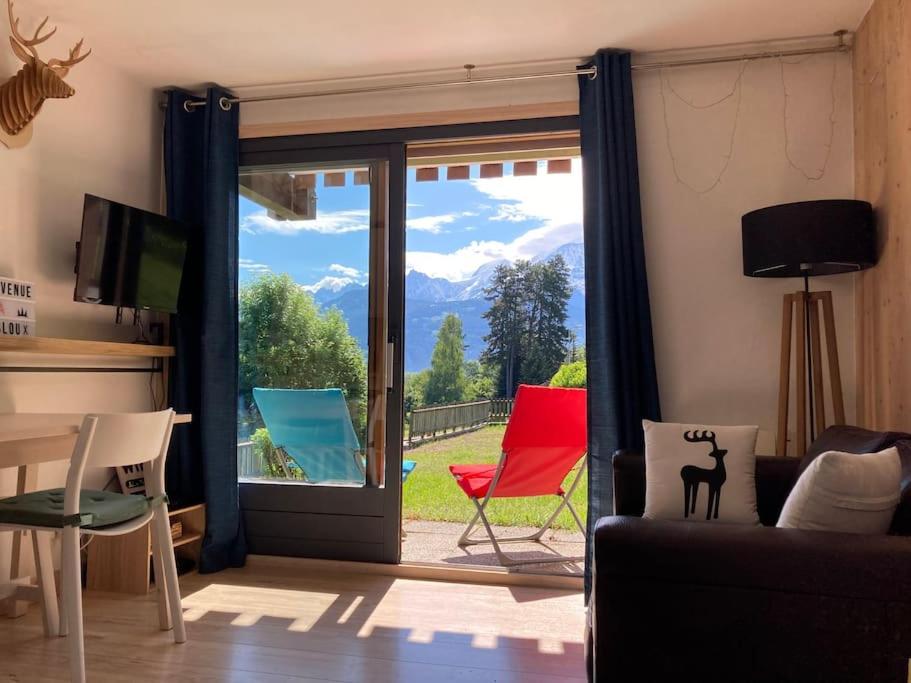 B&B Combloux - La marmotte: Vue Mont Blanc, terrasse, parking - Bed and Breakfast Combloux
