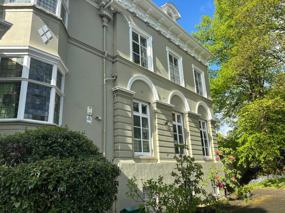 Fabulous Garden Room with en-suite - Bed and Breakfast Birmingham