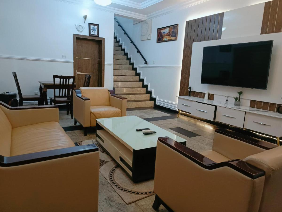 B&B Ikeja - The Breeze Apartment - Bed and Breakfast Ikeja