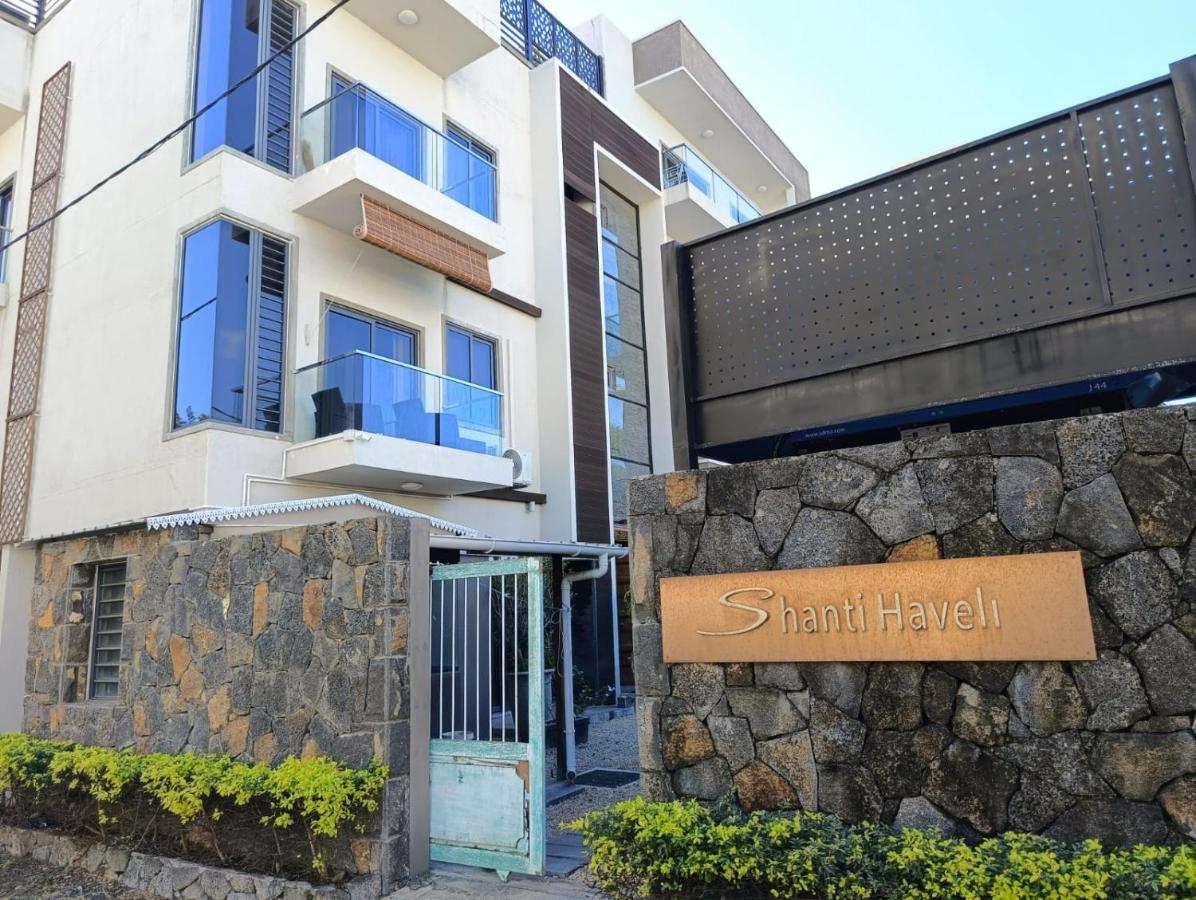 Newly Renovated Studio Apartment with Rooftop Pool, Few Steps to the Beach - B&B