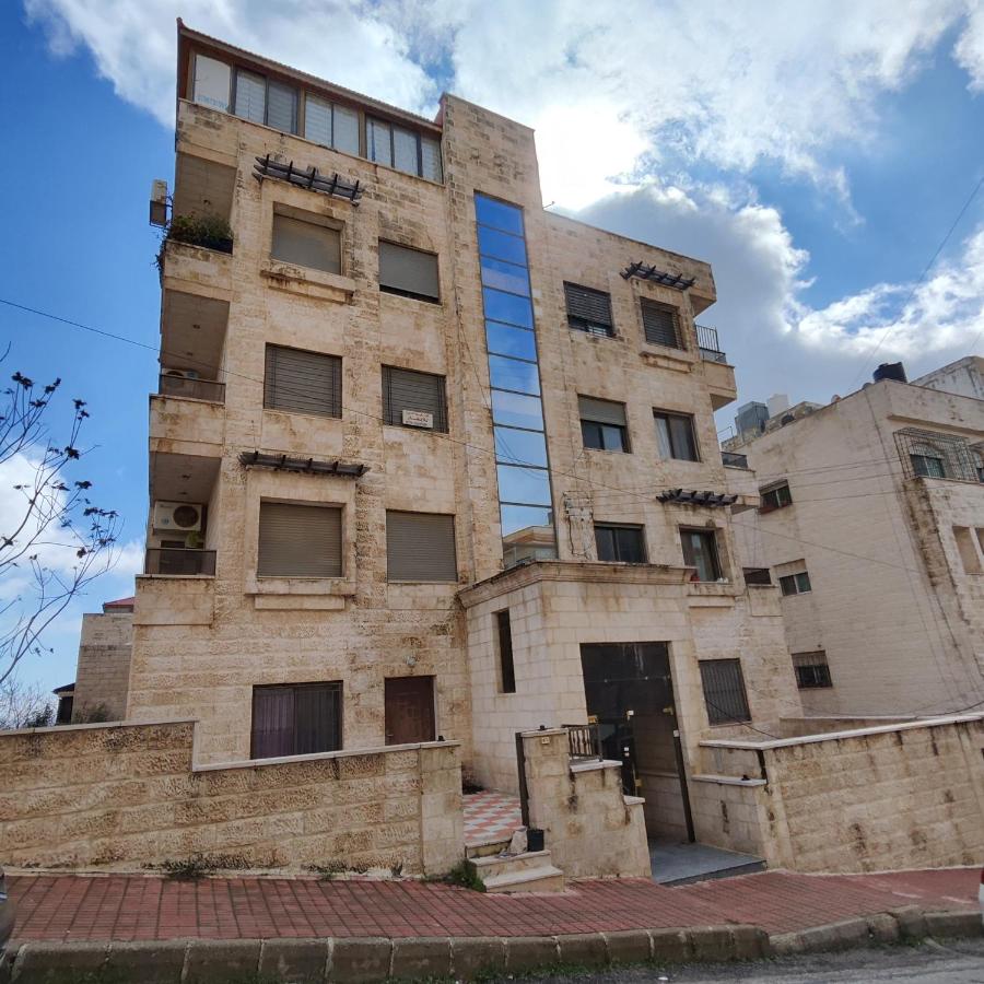B&B Amman - Khamis Apartment - Bed and Breakfast Amman