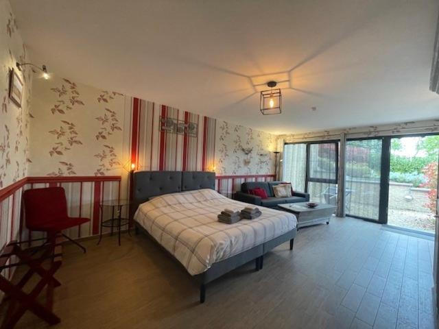Large Double Room