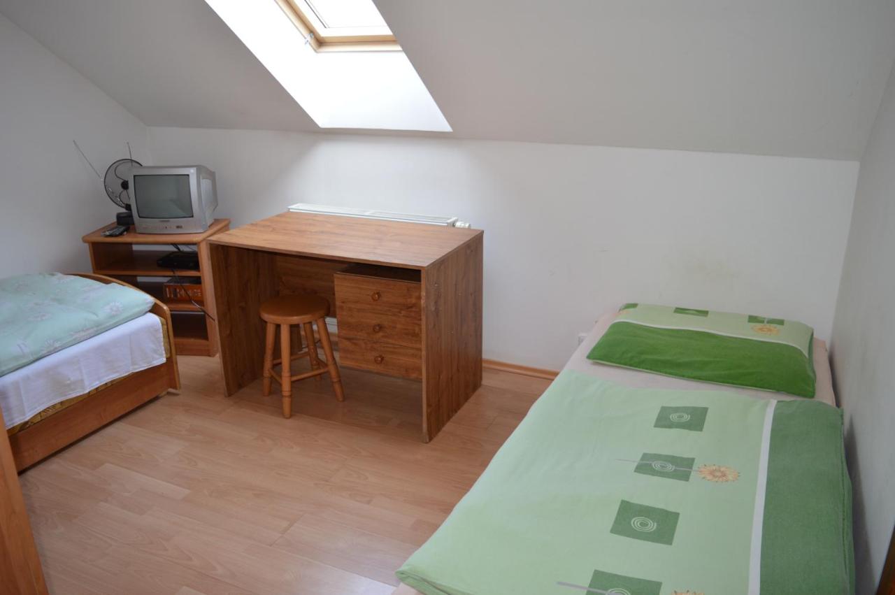 Twin Room with Private Bathroom