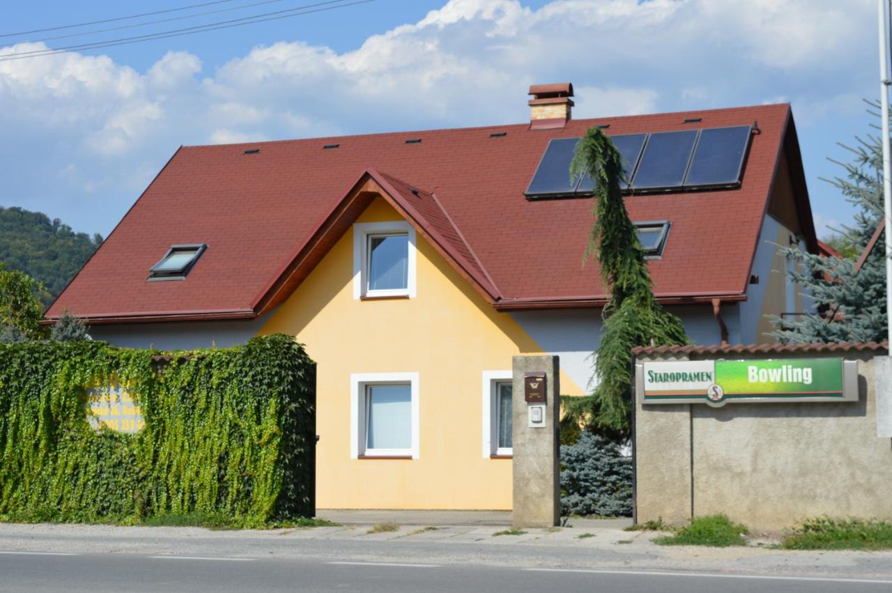 B&B Rosenau - Davi Penzion & Bowling - Bed and Breakfast Rosenau