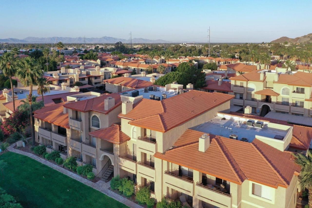 Gated Mountain View Resort Community, Centrally Located, Three Heated Pool-Spa Complexes, Half-Mile To Hiking! - B&B Phoenix