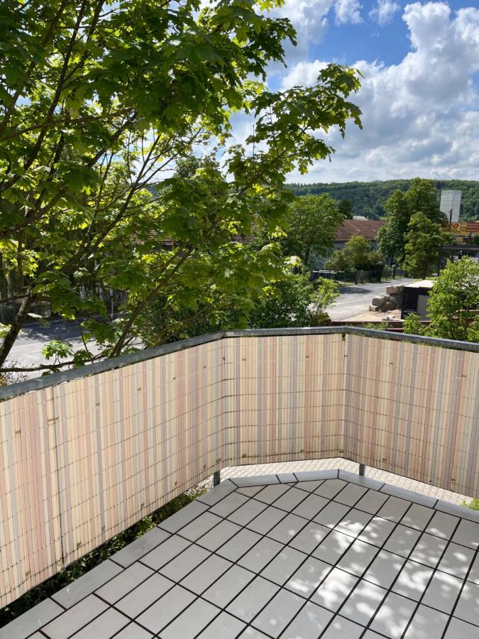 Schöne ruhige Wohnung mit Balkon - Chambres d’hôtes Wurtzbourg
