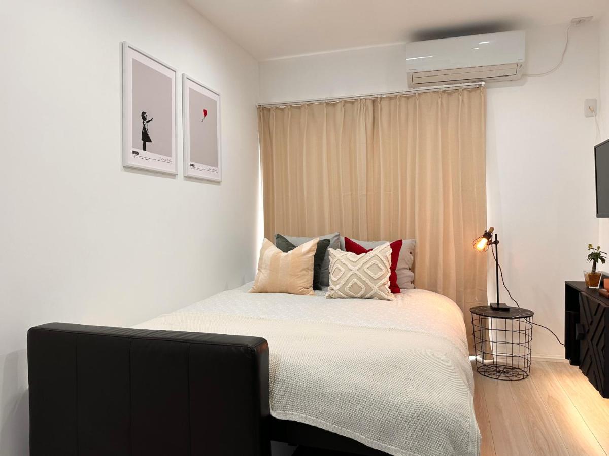 520 Mbps コンビニ徒歩1分,エアコン3台,PS4,バスタブ,野江内代4分,高級マットレス - B&B Osaka