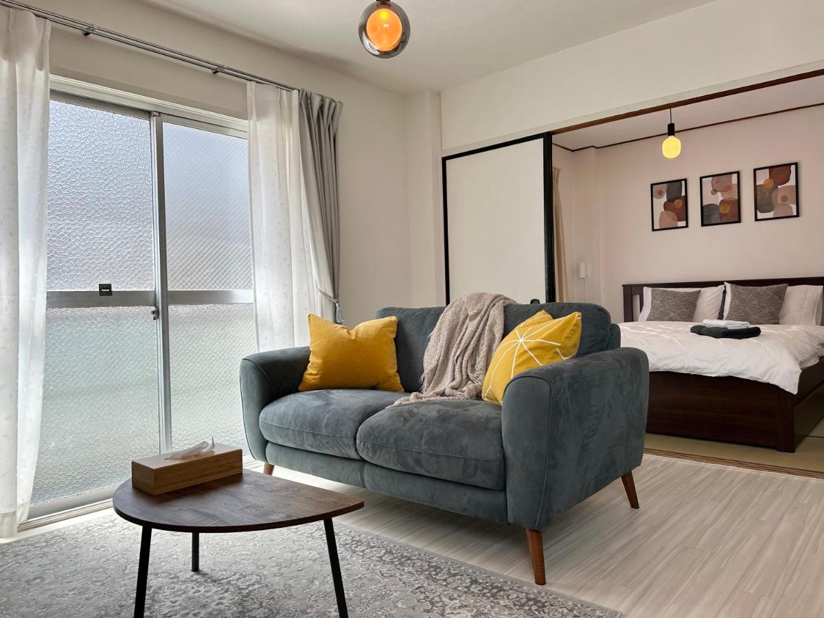 15 to Umeda, Kyobashi. Queen bed. Pets allowed - B&B Osaka