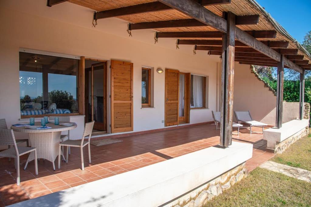 Villa Marinella - Impareggiabile Vista Sul Mare - B&B