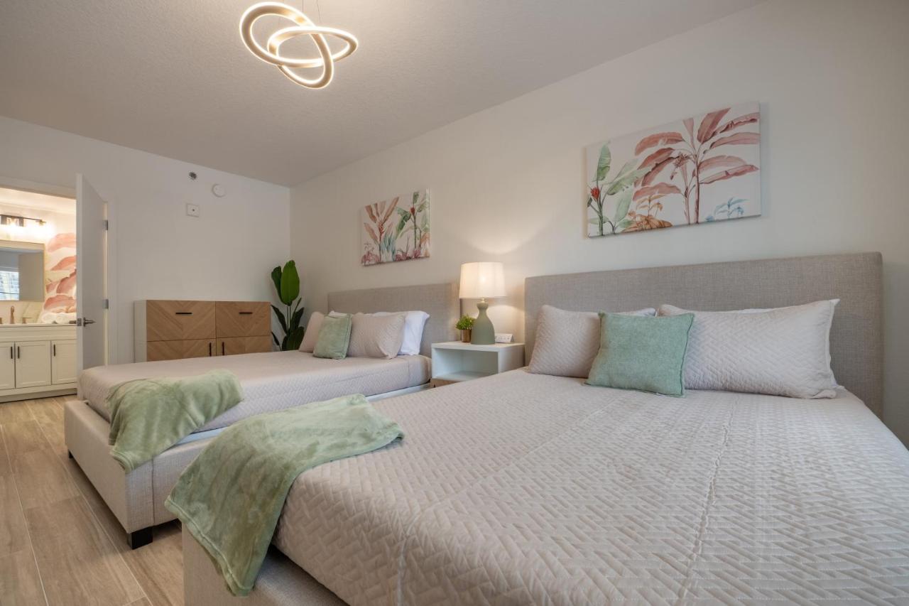 Pool view apartment near Epic Universe and Universal Studios - B&B Orlando