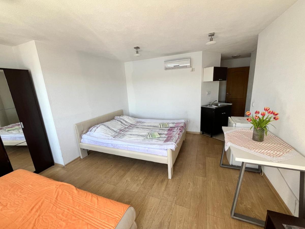 Studio with Balcony and Sea View