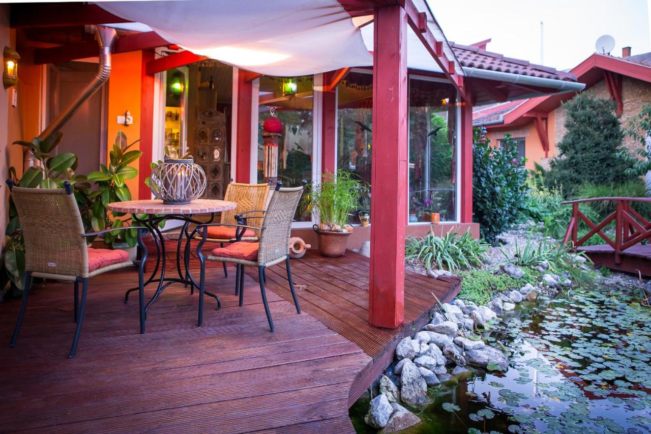 Villa with Garden View