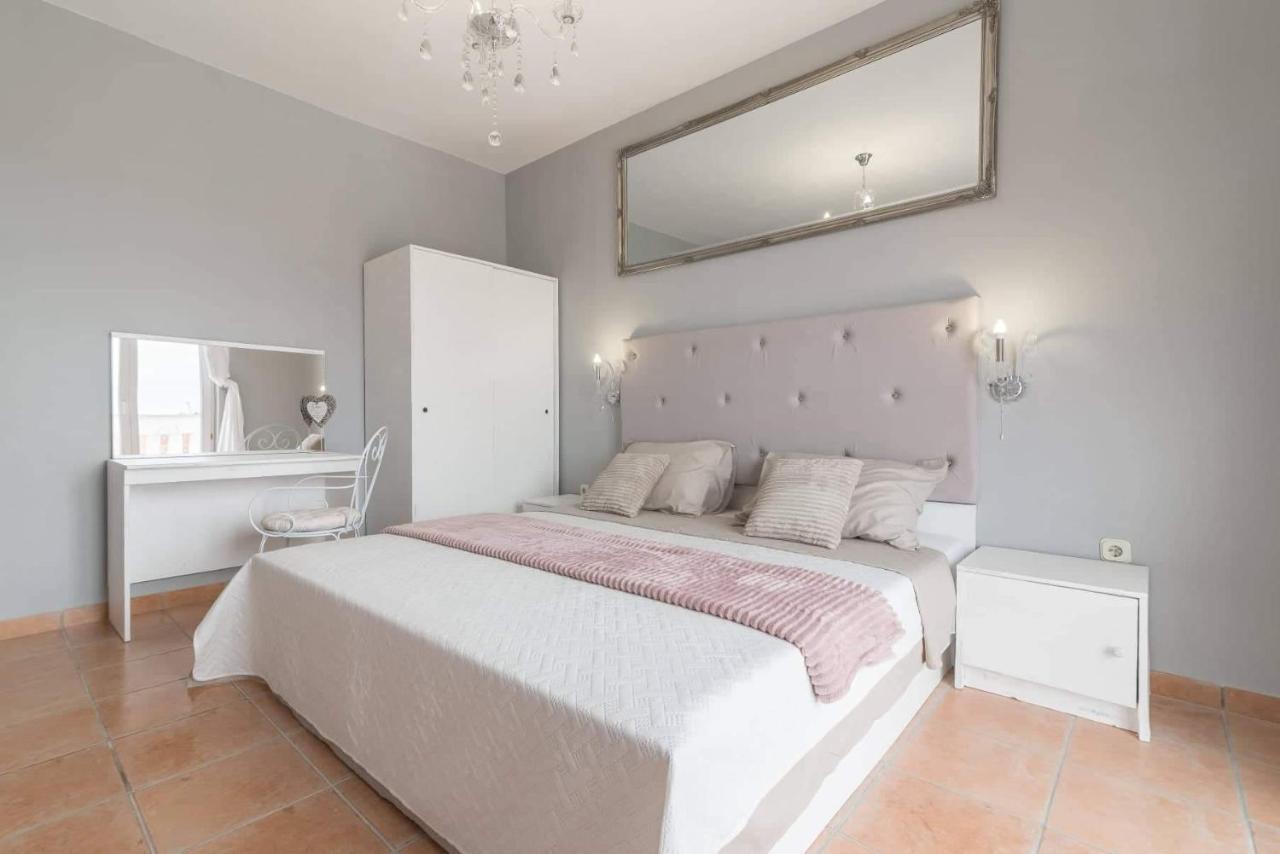 Appartamento con 2 Camere da Letto