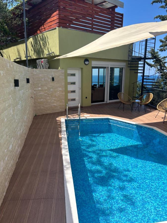 Villa con piscina privada