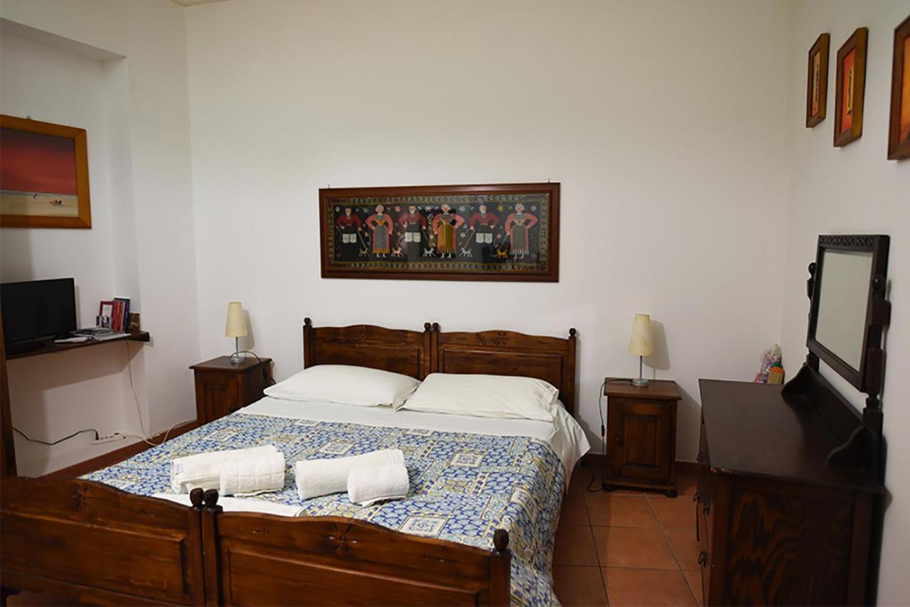 Doppel-/Zweibettzimmer mit eigenem Bad