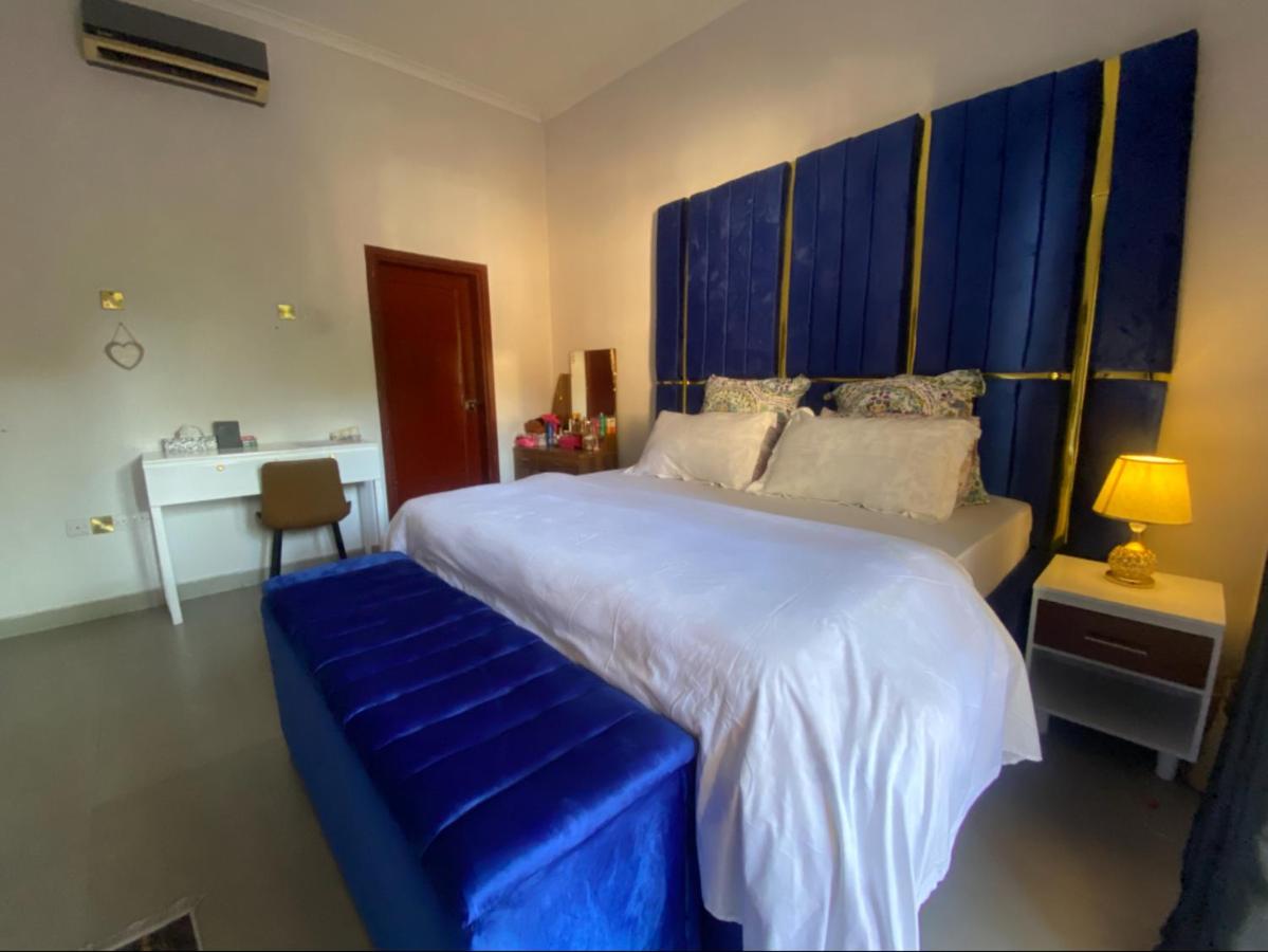 B&B Dar es Salaam - Stay with Tiffany 3 - Bed and Breakfast Dar es Salaam