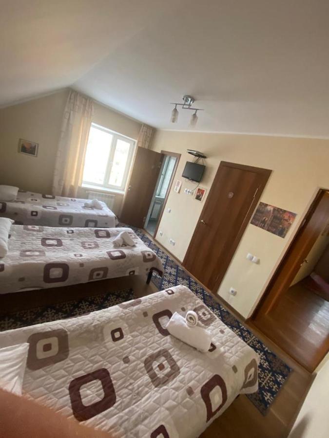 Dreibettzimmer