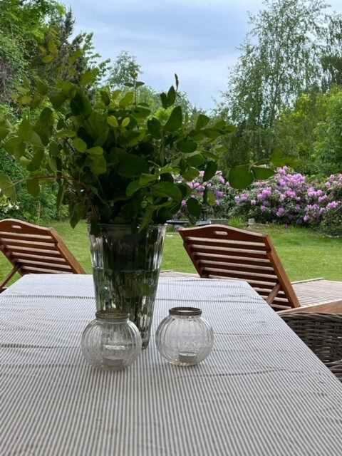 B&B Dronningmølle - Lovely Holiday Home With Annex And Garden, - Bed and Breakfast Dronningmølle
