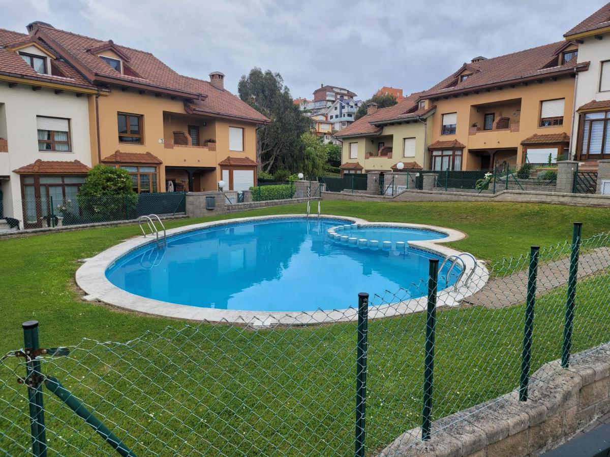 Piscina y parking 2 min playa - B&B