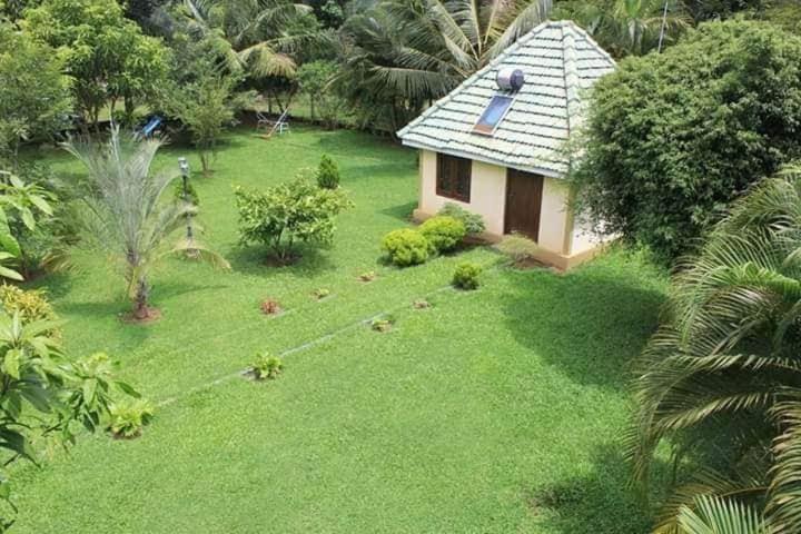 Tharindu Villa - Chambres d’hôtes Dankotuwa Town