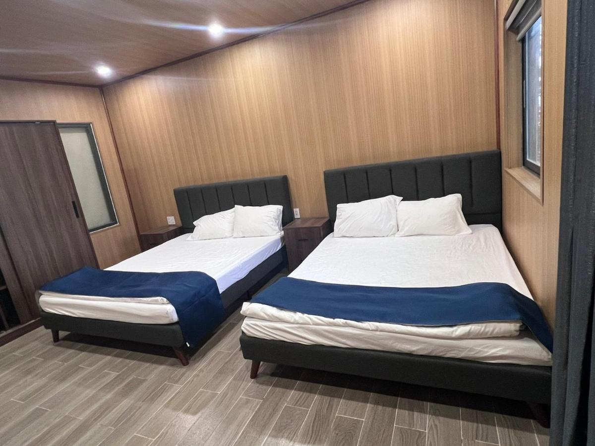 Kamer met Kingsize Bed en Uitzicht op Zee