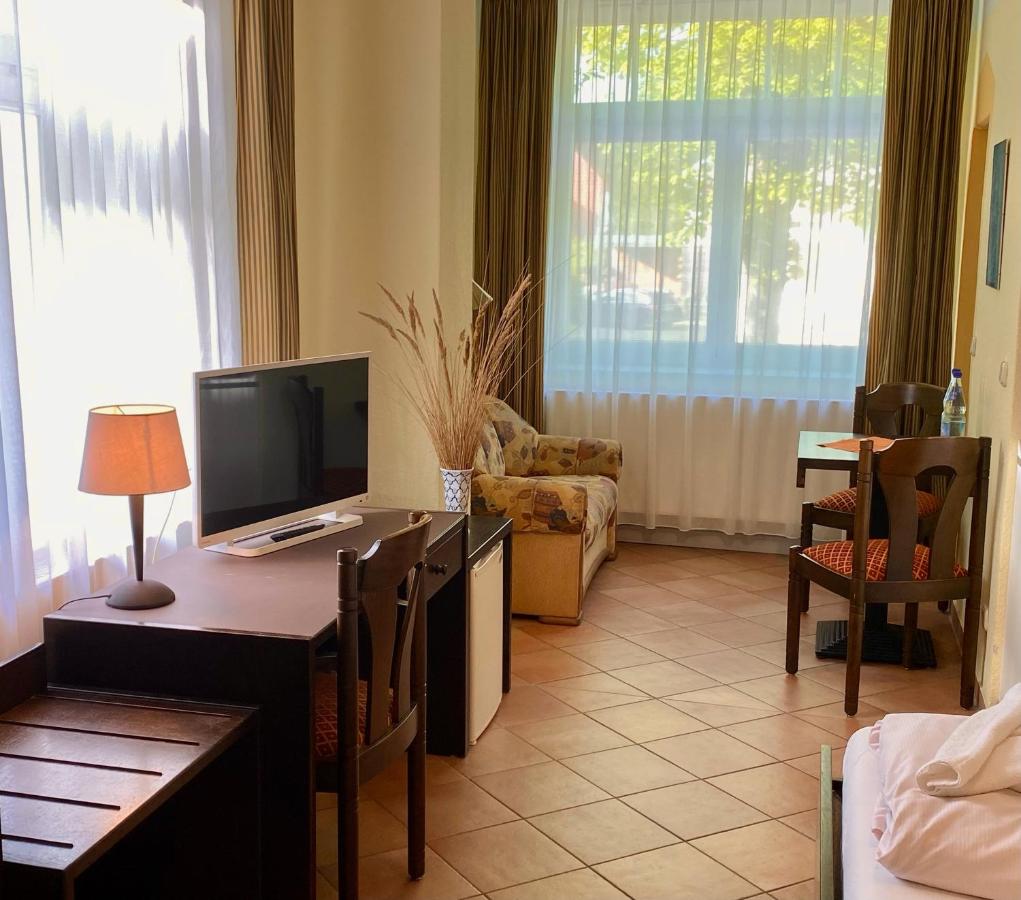 Villa Edda - Ferienzimmer 5 - B&B Seeheilbad Graal-Müritz