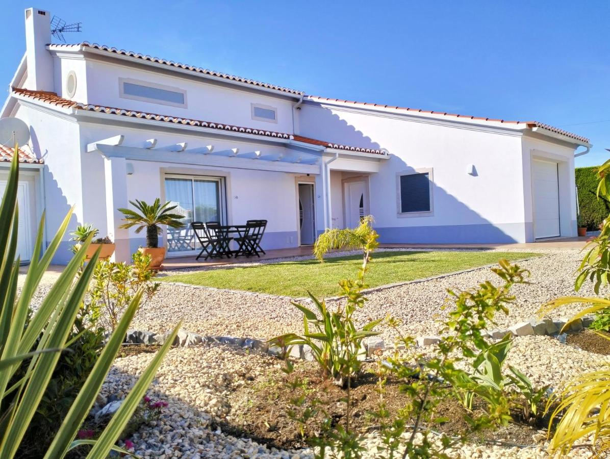 B&B Aljezur - VILLA ANDORINHA with Private Pool in a quiet area - Bed and Breakfast Aljezur