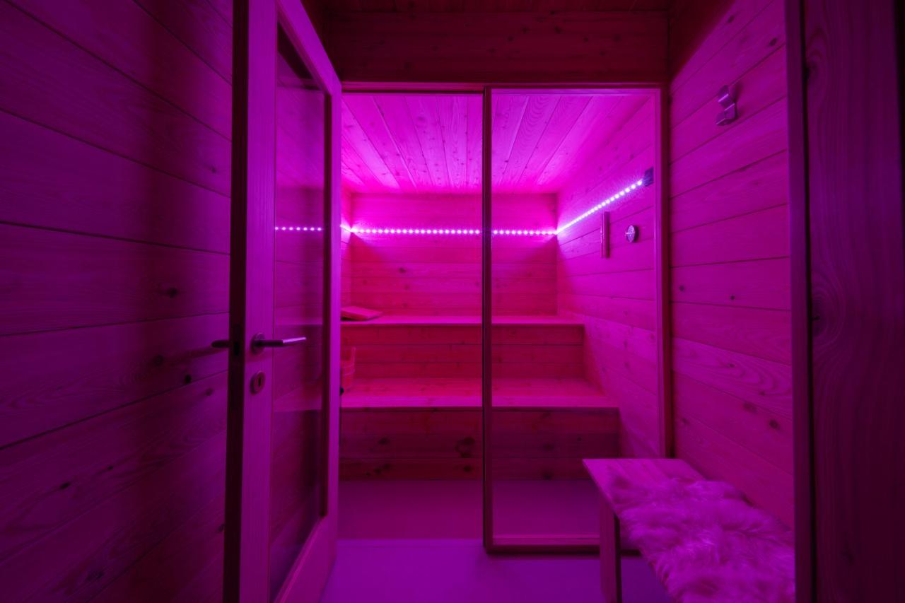 Chalet For Friends Luxe et Spa - B&B Briançon