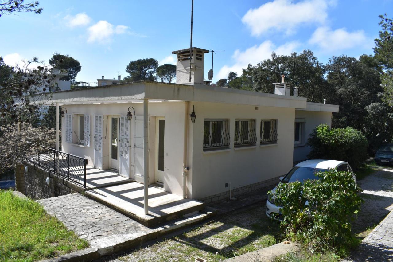 Maison calme avec piscine près de Cassis - B&B