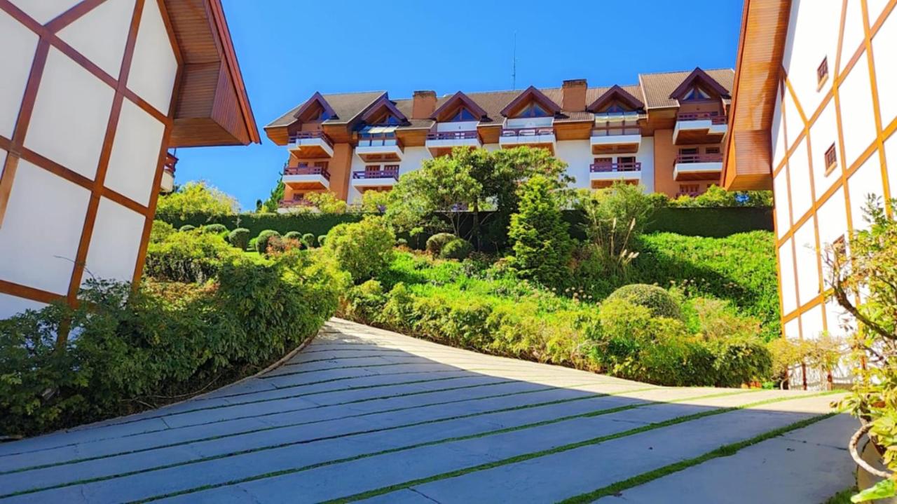 Belíssima COBERTURA no Condomínio Switzerland, o conforto que toda família merece - Chambres d'hôtes Campos do Jordão
