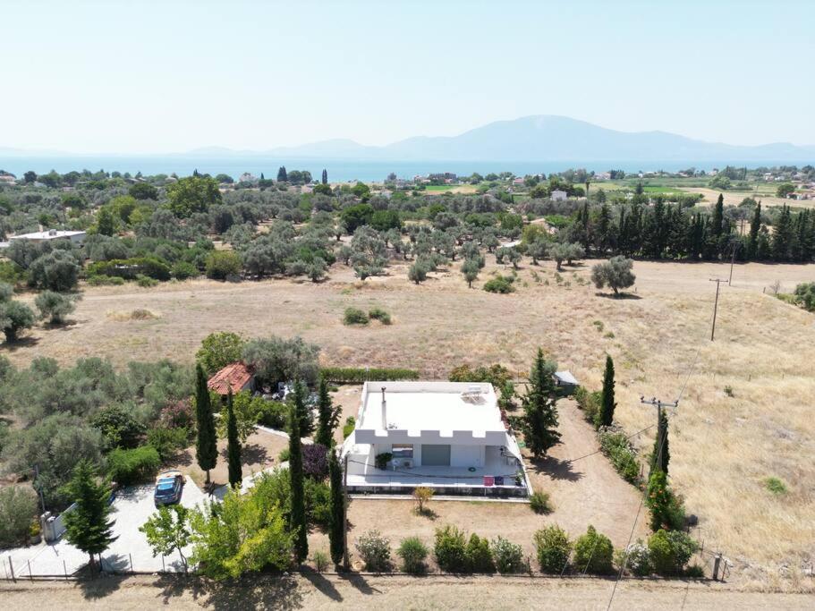 Serene Home, Modern amenities near the beach - B&B