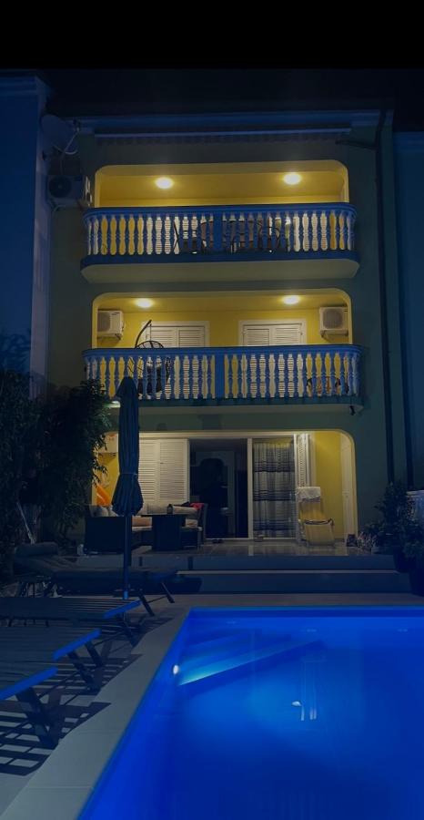 Haus Ella - Ferienwohnung