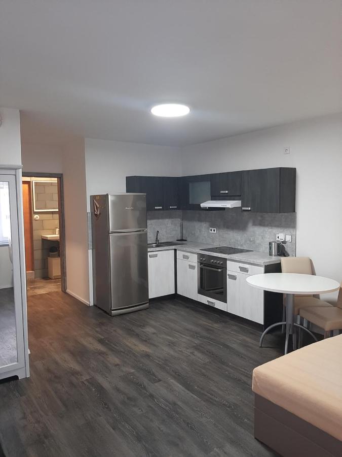 Apartman u lesa - B&B