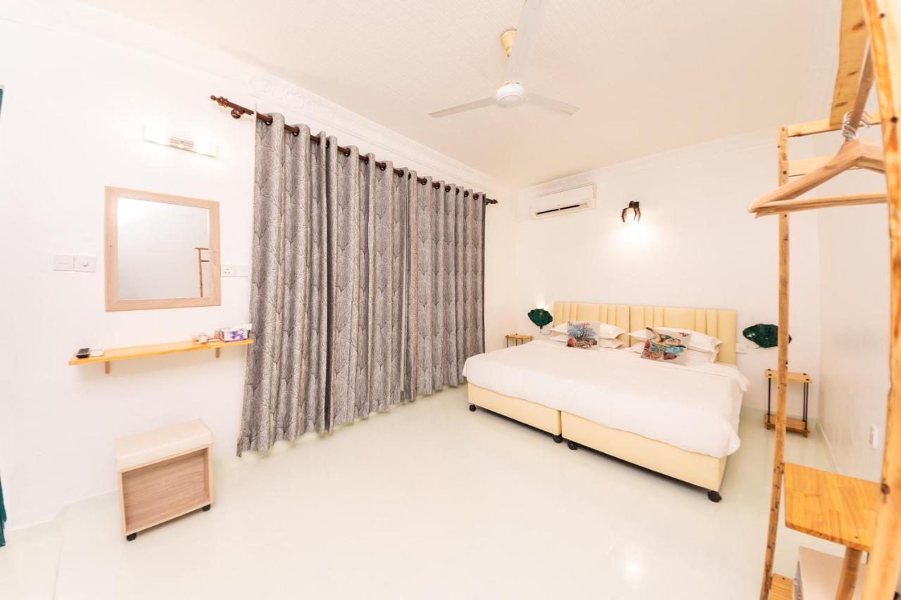 Chambre Double ou Lits Jumeaux avec Salle de Bains Privative