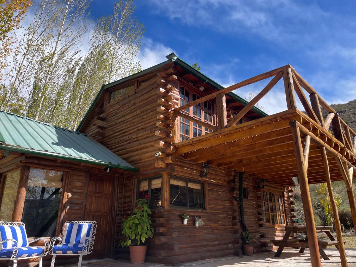 CABAÑA DEL RIO - ruta internacional 7 - kilometro 1108 Potrerillos - B&B