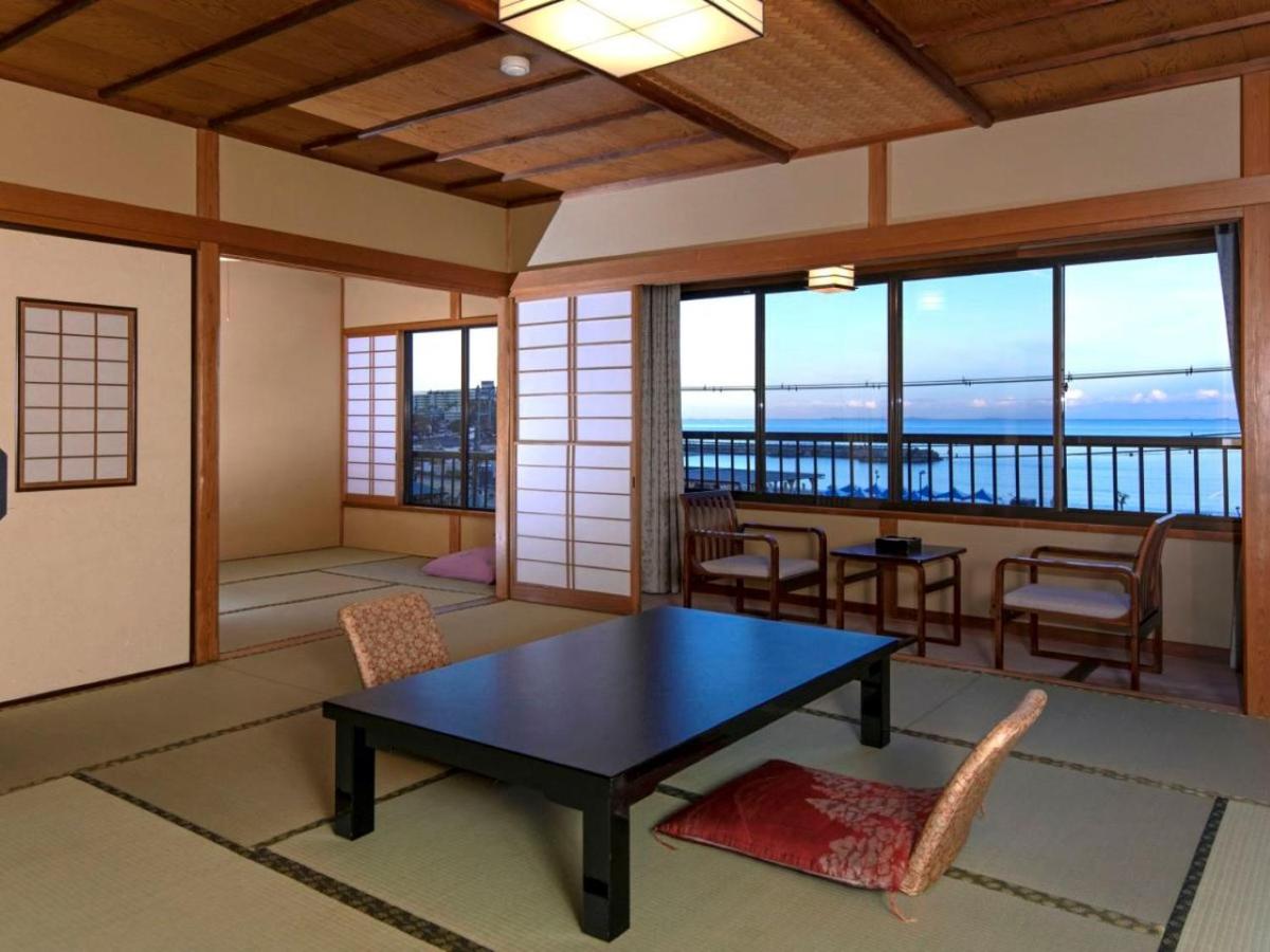 Japanese-Style Family Room with Sea View with Indoor Bath Onsen