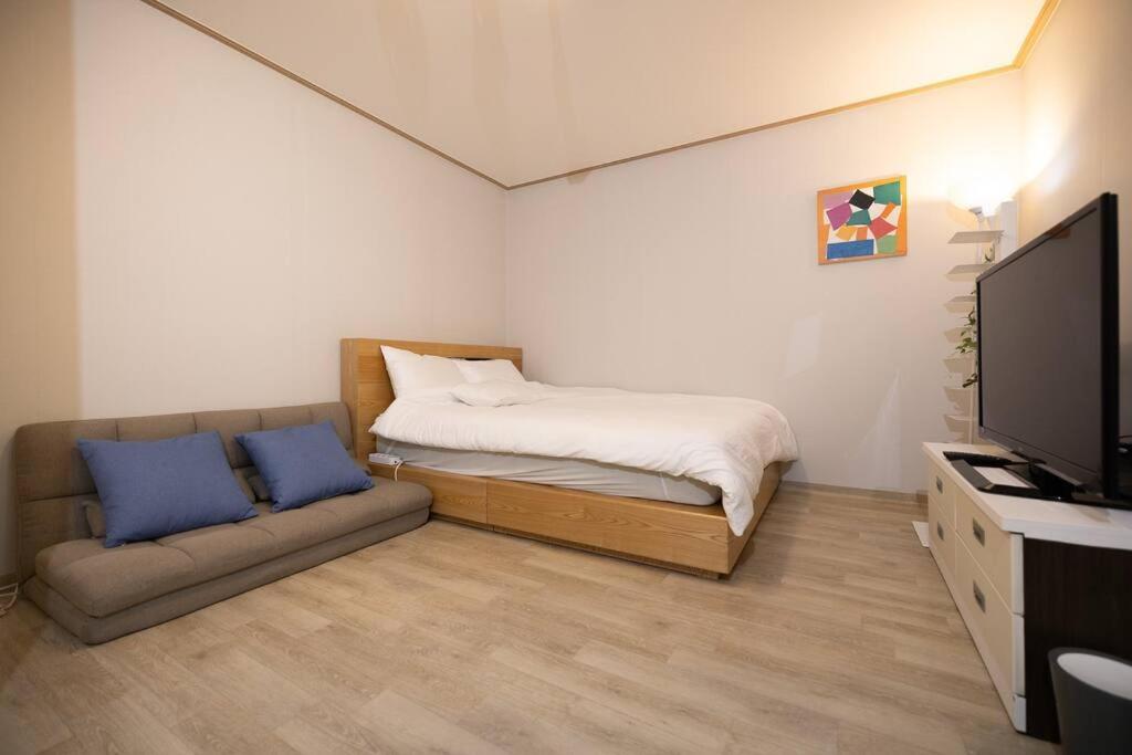 Eun House - B&B