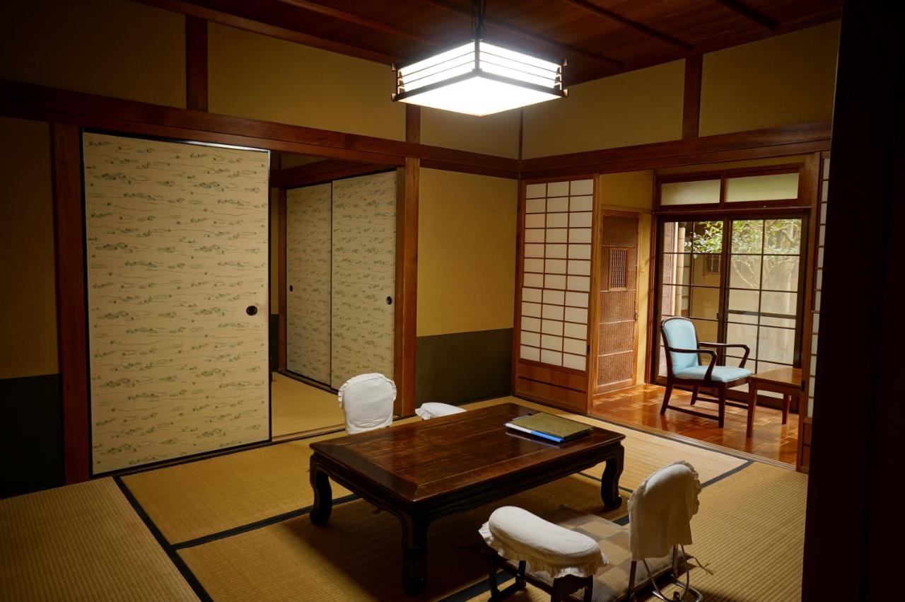 Japanese-Style Standard Room with Shared Bathroom - 106