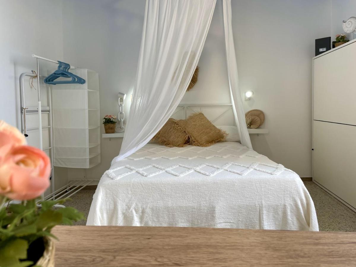 Pet Friendly La Casa del Pescatore N 33 - Porto di St. Spirito Bari