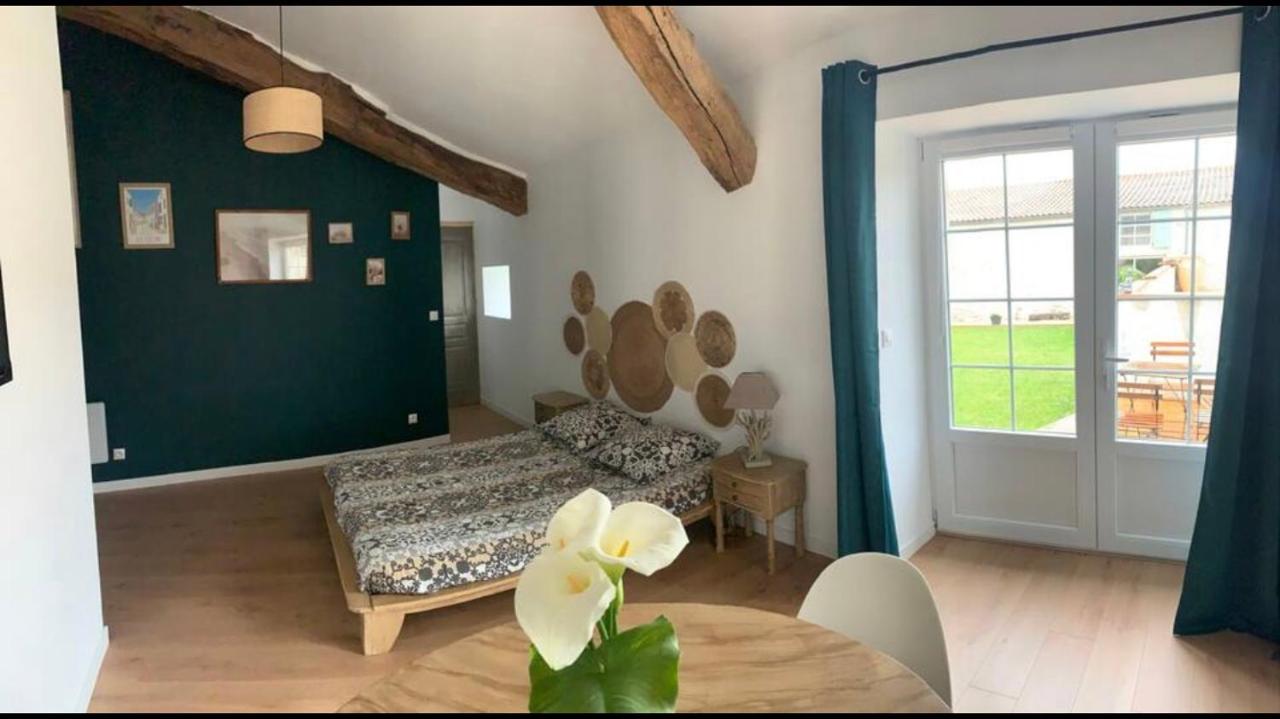 B&B Saint-Saturnin-du-Bois - Chambre Au clos des auges - Bed and Breakfast Saint-Saturnin-du-Bois